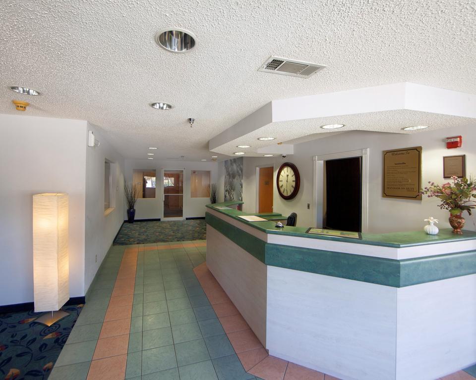 Rodeway Inn & Suites Lewisville I-35 Exteriör bild
