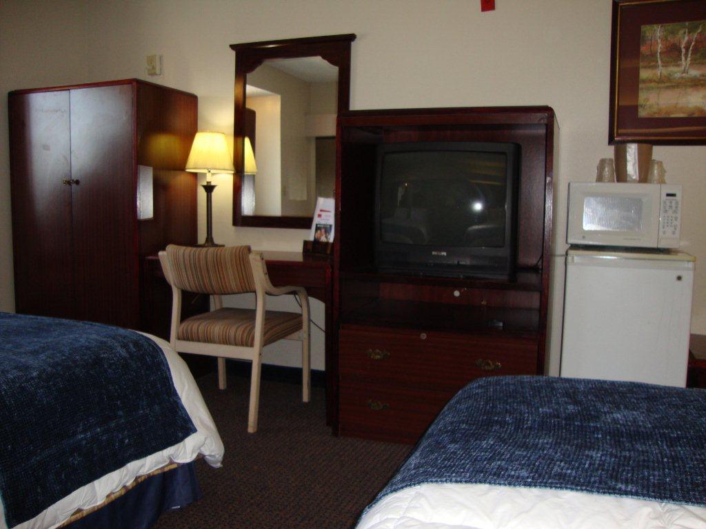Rodeway Inn & Suites Lewisville I-35 Exteriör bild