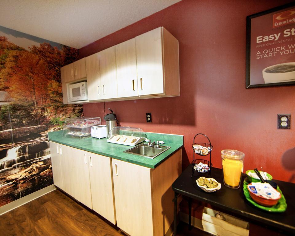 Rodeway Inn & Suites Lewisville I-35 Exteriör bild